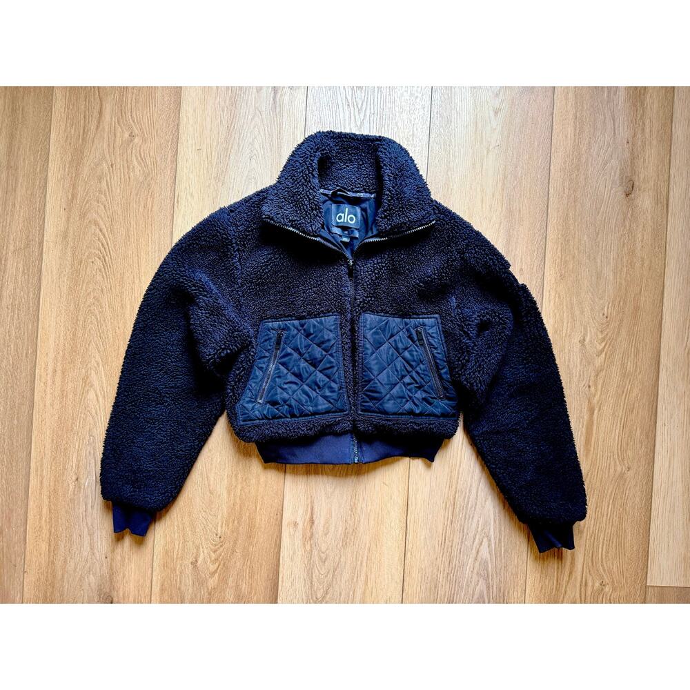 Alo Black Sherpa Edge Bomber Quilted Fleece Jacket - Picture 10 of 11